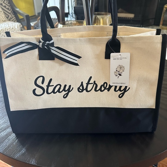 Top Design - Picture 6 of 6